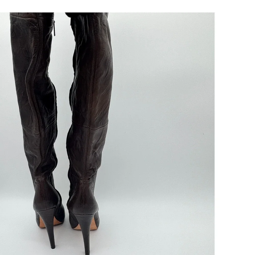 Report Signature crafted from